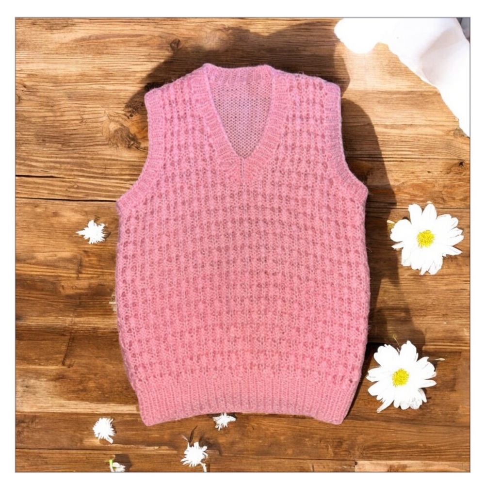 VTG Handmade Crochet -Mixed Knit Pink V Neck Sweater Vest -EUC-Sz M -Soft ! 🍂​